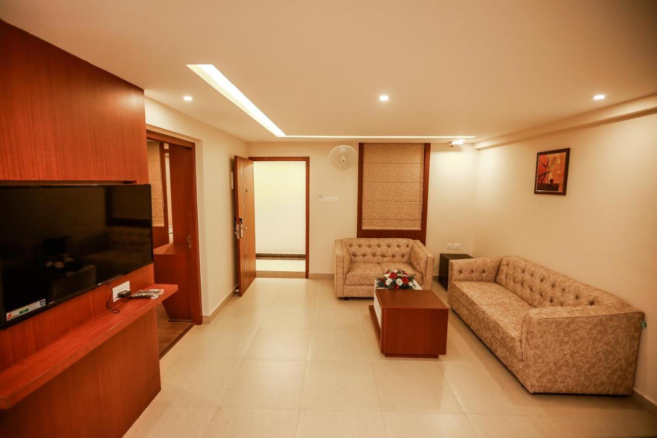 Nesma Palace Kannur Esterno foto