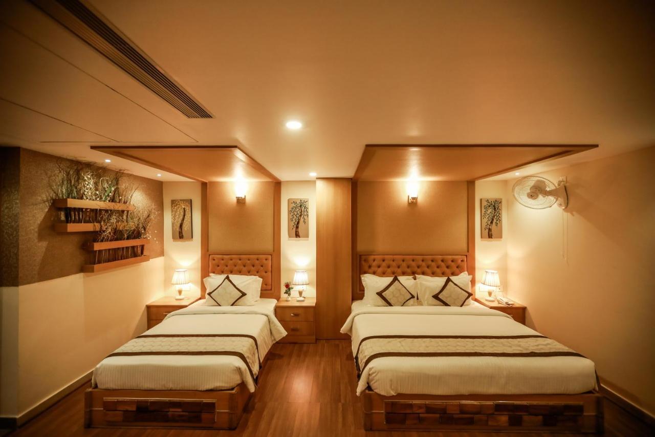 Nesma Palace Kannur Esterno foto