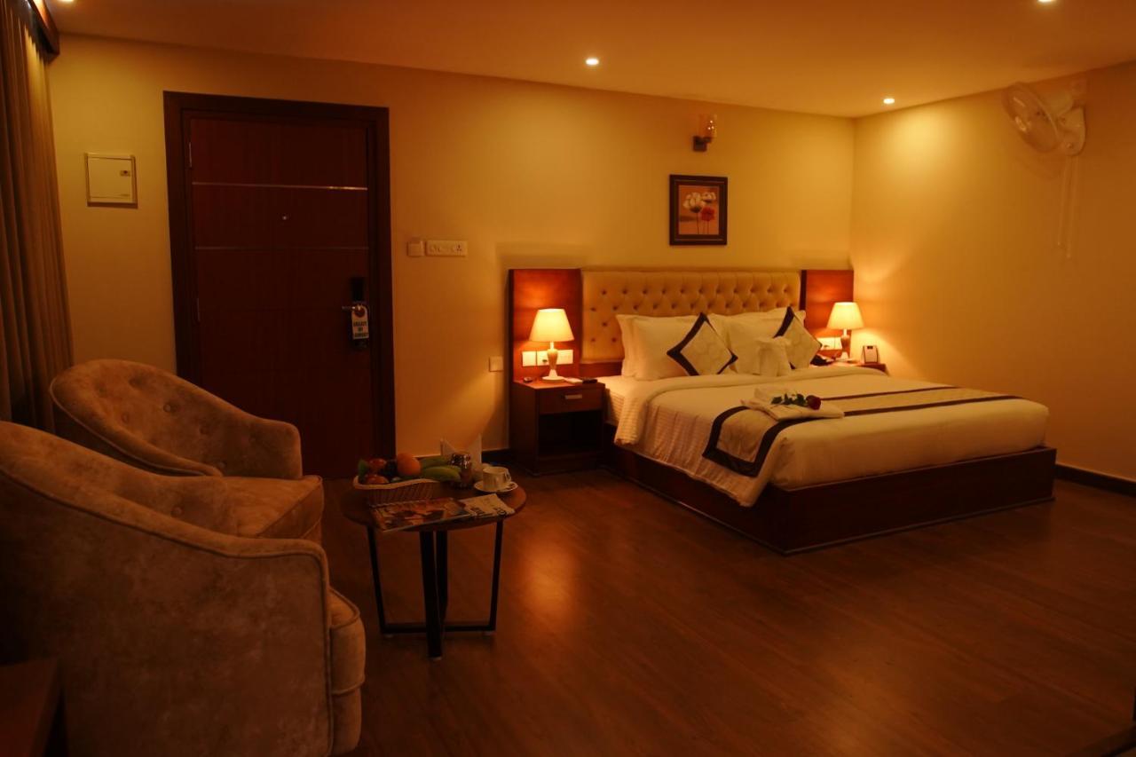 Nesma Palace Kannur Esterno foto
